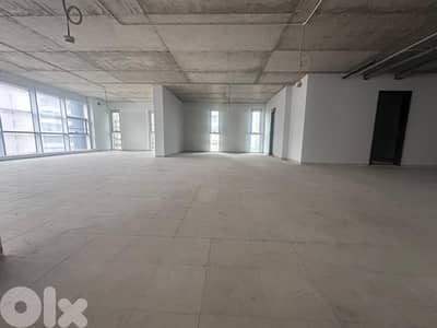 Office for Rent in Ramlet Al Baydahمكتب للإيجار في الرملة البيضاء