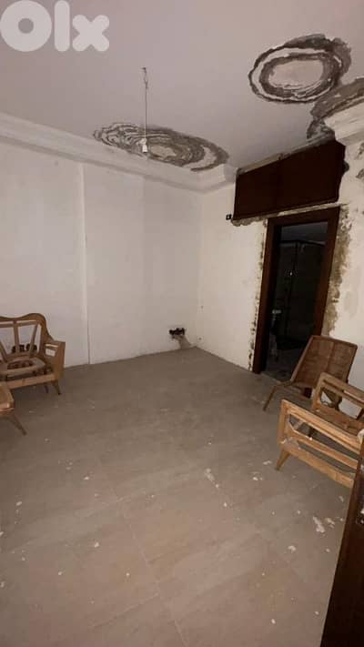 apartment For sale in biaqout شقة للبيع في بياقوت