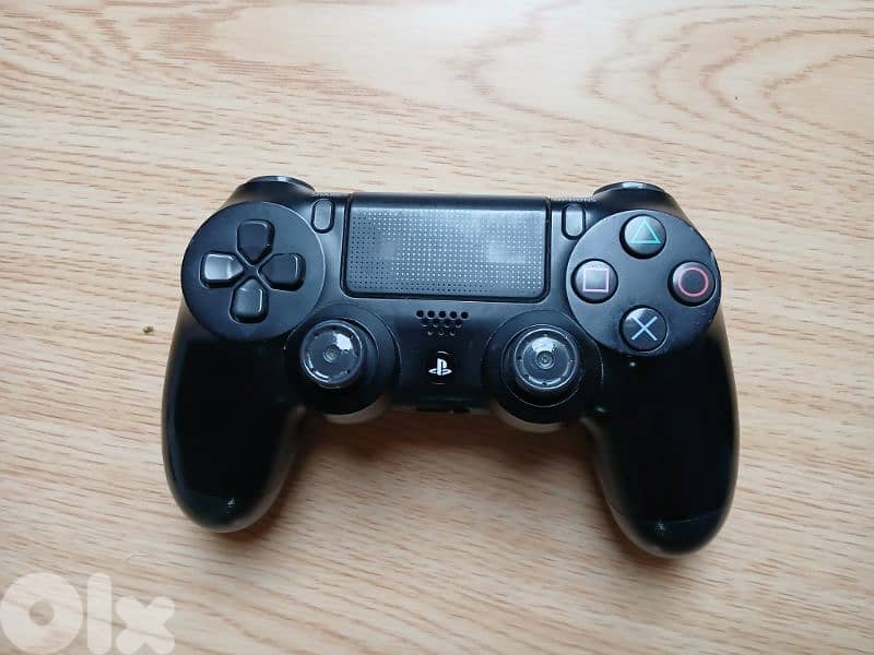 مسكة ps4 اصلية 2