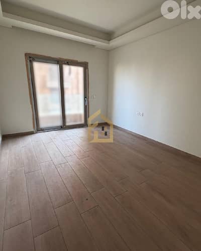 Apartment for sale in Hamra NY245 شقة للبيع في  حمرا