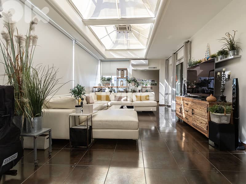Spacious Flat | Smartly Styled | Terrace | Sea View 0