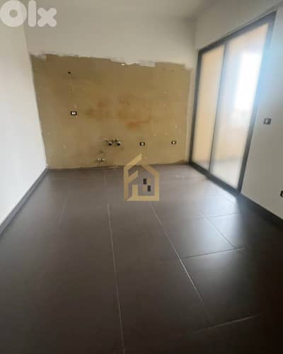 Apartment for sale in Zekrit RB312 شقة للبيع في زكريت