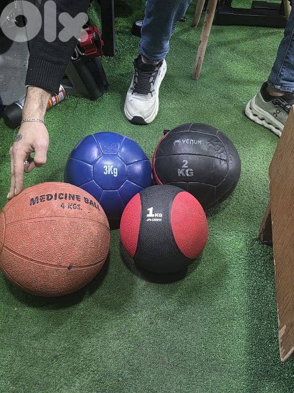 slam balls used 03 027072 GEO SPORT 0
