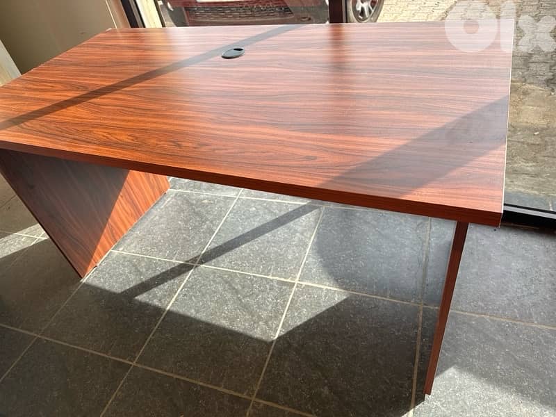 Office Desk 0