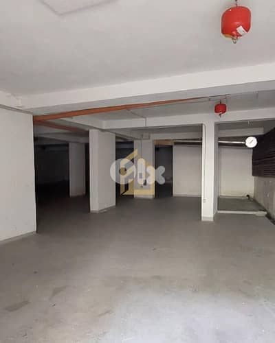Warehouse for rent in Achrafieh RK240 مستودع  للإيجار في الأشرفية