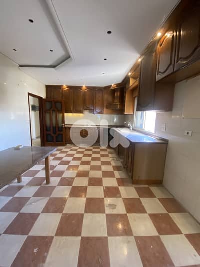 super delux with open view