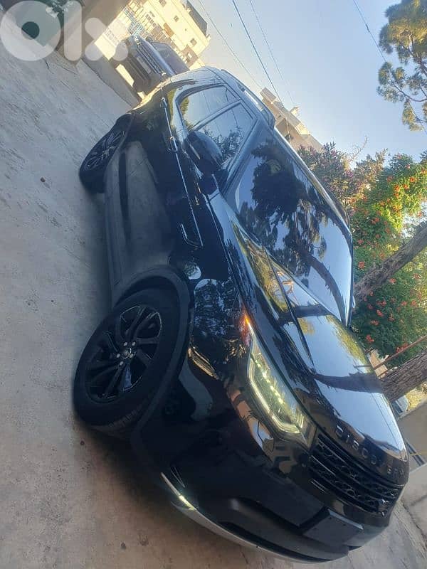 Land Rover Discovery 2018 0