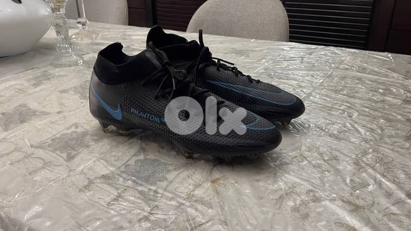 Nike football phantom GT size 44 0