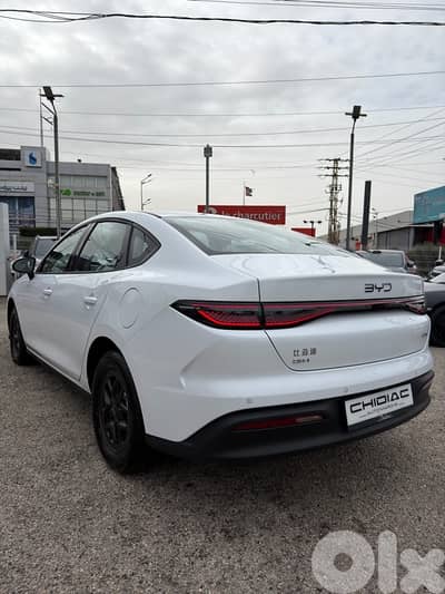 BYD SEAL 5 hybrid