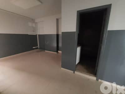 Office For Rent In Dora  مكتب للإيجار في الدورة