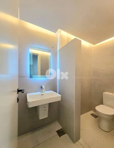 Great Condition Office For Rent In Baabda مكتب للاجار في بعبدا