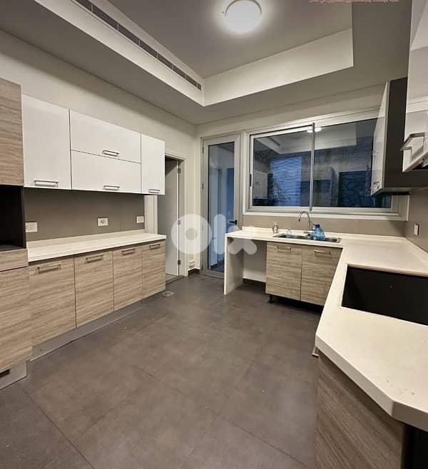 New Building 220m 3Bedroom+Parking Sodeco vs Monot Beirut 0