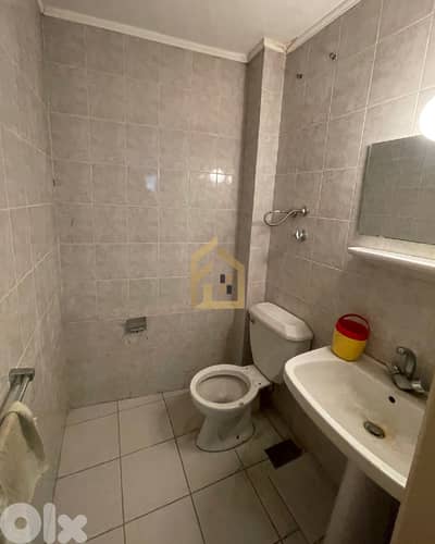 Office for rent in Jisr El Bacha DW18 مكتب  للإيجار في جسر الباشا