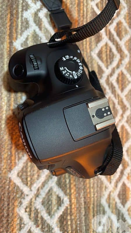 canon 4000 D 2