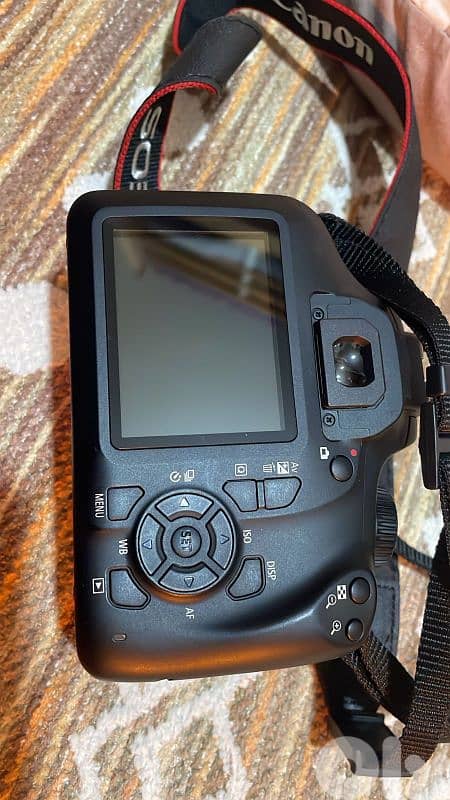 canon 4000 D 3