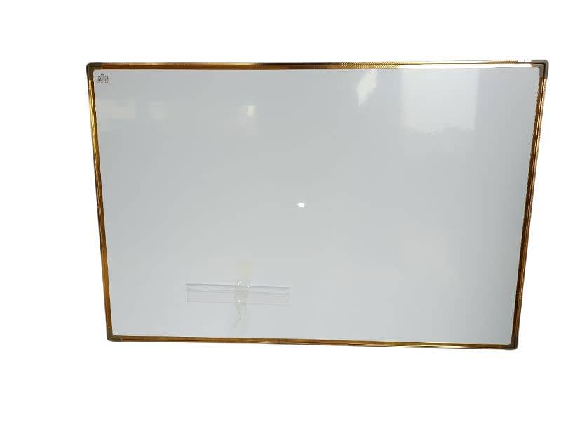 80 x 120 white board 0