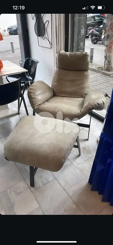 Jupiter lite leather armchair with armrests by arketipo فوتاي جلد