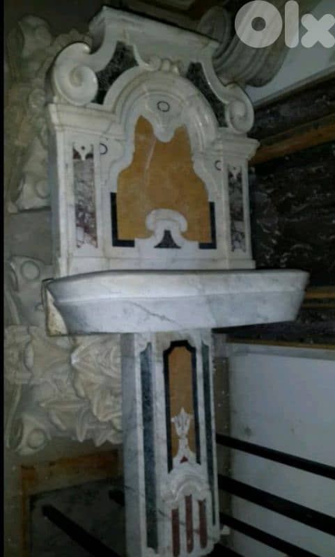 Magnificient antique italian polychrome marble wall fountain. 5