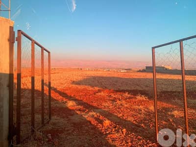Land for Sale Deir el Ahmar أرض للبيع دير الاحمر