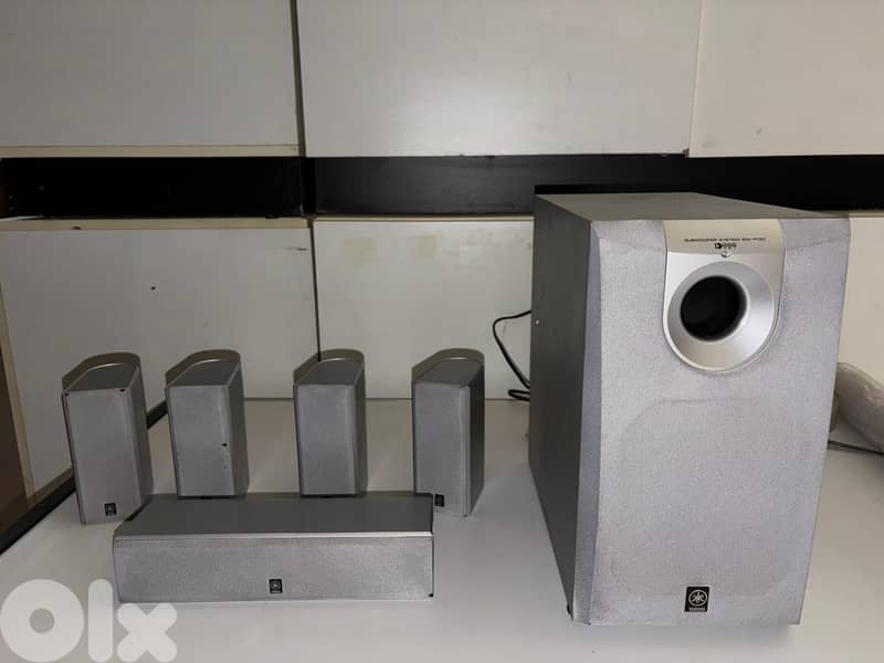 YAMAHA SUBWOOFER SYSTEM SW-P130 0