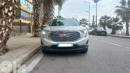 Wonderful Gmc Terrain 2022-Like New- سعر مغر ٤٠ دولار