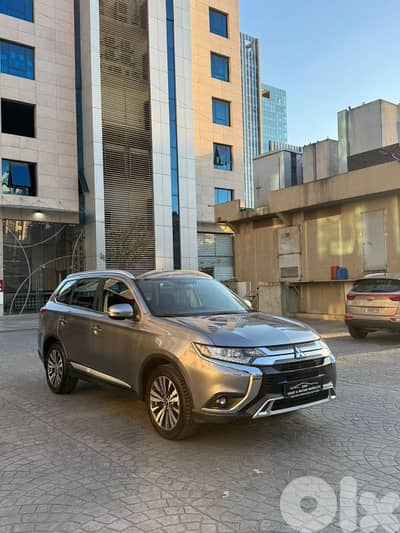 Mitsubishi Outlander 2019 V4 4x4 company source