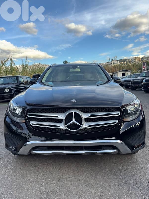 Mercedes-Benz GLC-Class 300 4Matic 2017! Clean Carfax!!! 0