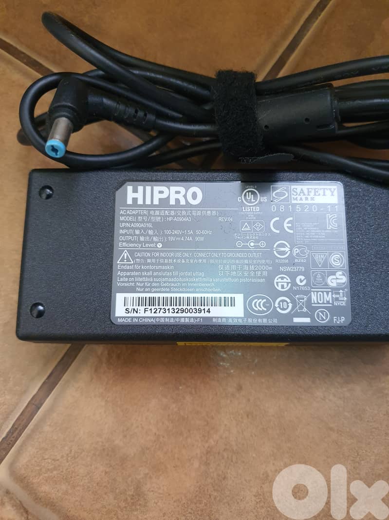 24 Adapter for laptops HP, Toshiba,Sony,. . . 1