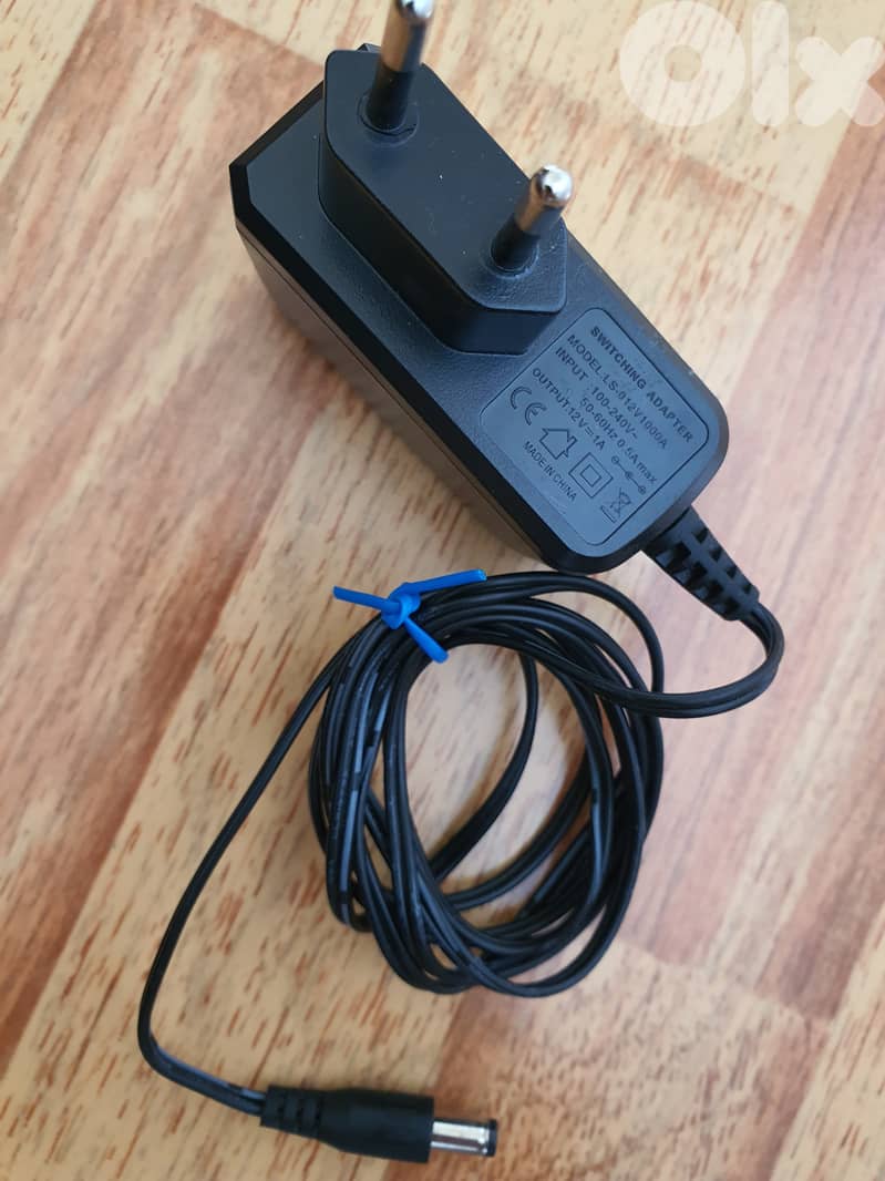 24 Adapter for laptops HP, Toshiba,Sony,. . . 17