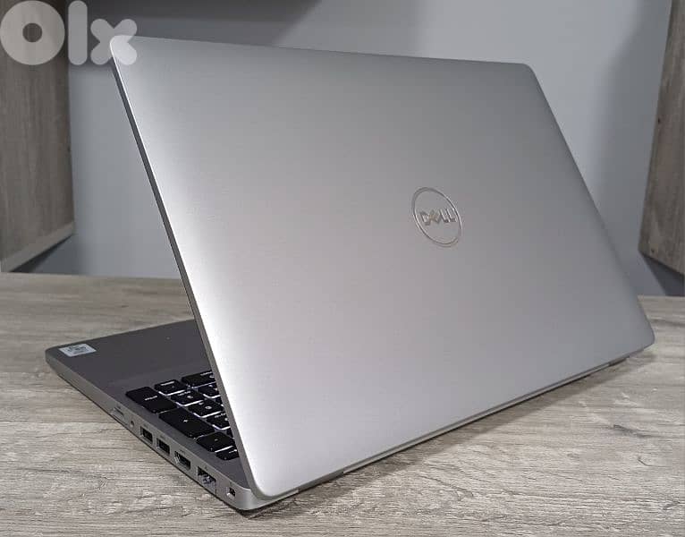 laptop dell - core i5 gen 10 - touch screen 3