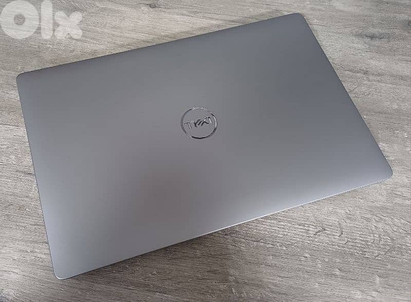 laptop dell - core i5 gen 10 - touch screen 4