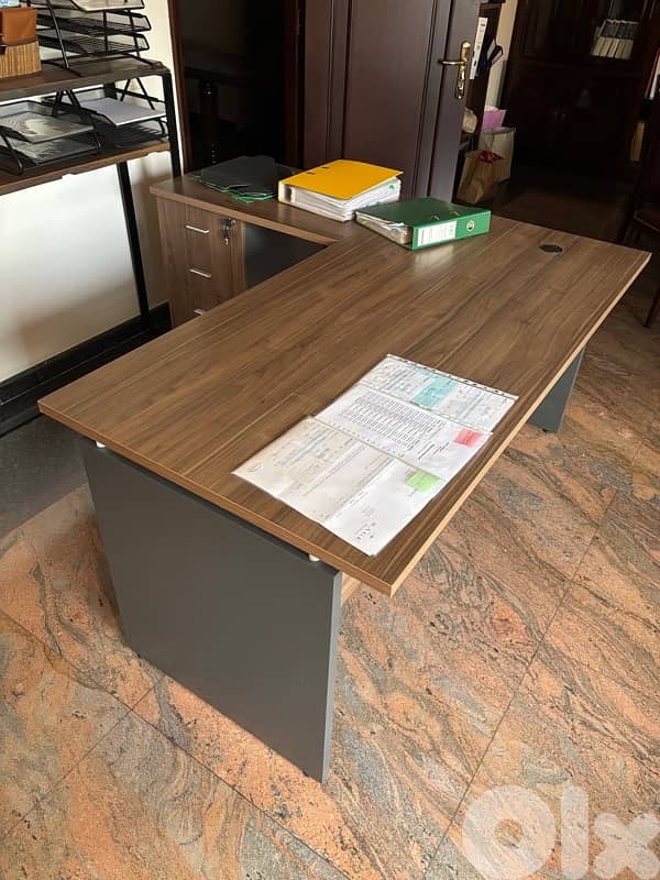 Office Desk 0