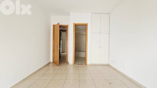 AH-HKL-496 Apartment 300 m² for rent in Achrafieh