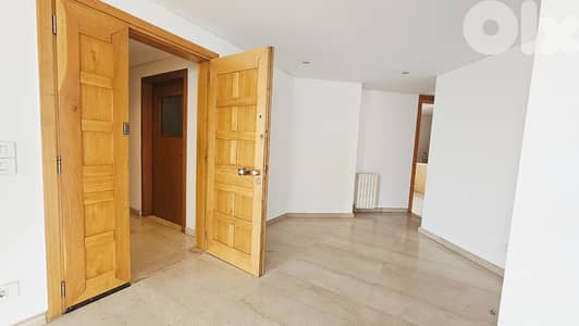 AH-HKL-496 Apartment 300 m² for rent in Achrafieh
