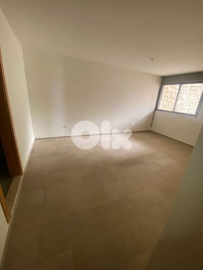 Apartment For Sale in Monteverde 250000$ شقة للبيع في المونتيفردي