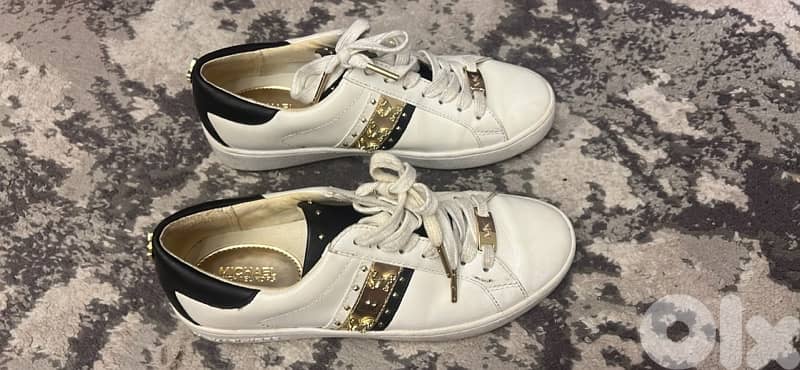 micheal kors shoes used very few times size 36 for only 40$ onlyy 0