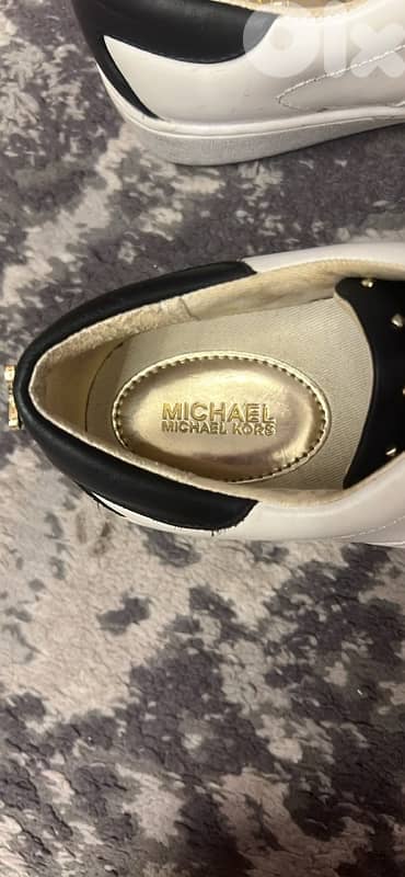micheal kors shoes used very few times size 36 for only 40$ onlyy 1