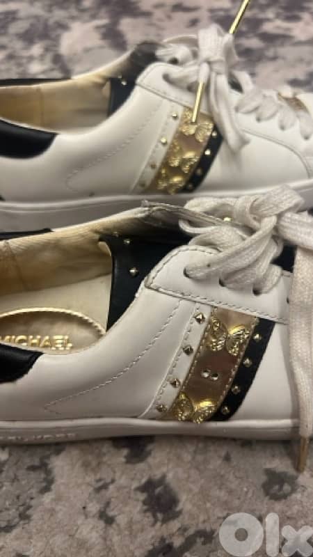 micheal kors shoes used very few times size 36 for only 40$ onlyy 3