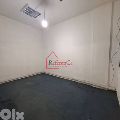 Commercial Warehouse in Jdaide for rent مستودع  للآجار  في  الجديدة