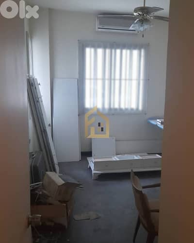 Office for rent in Hazmieh RC151 مكتب للإيجار في الحازمية