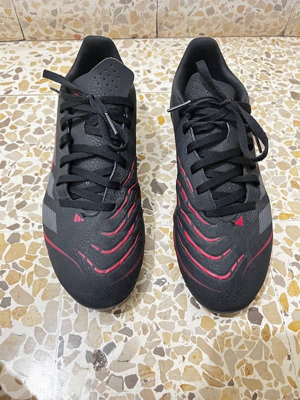 Adidas Predator Football Shoes – Like New (Worn 3–4 Times) 2