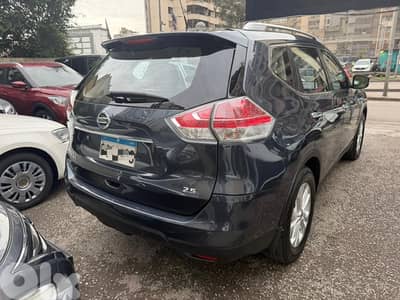 Nissan X-Trail 2015