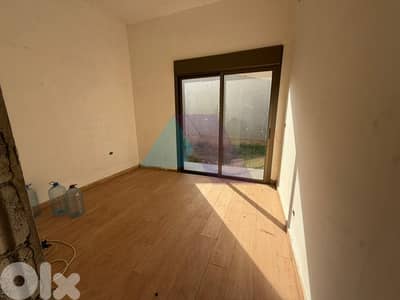 240m2 apartment+garden for sale in Jdeide - شقة للبيع في الجديد