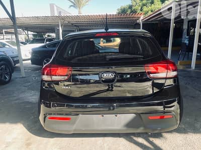 Kia Rio 2018 hatchback CLEAN CAR FAX