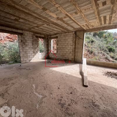 Building for Sale in Halat مبنى للبيع في حالات