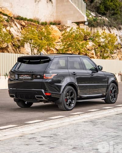 Range Rover Sport 2018 V6 HSE . Clean Carfax