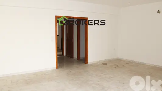 Apartment for Sale in Ras El Nabeh شقة للبيع في راس النبع