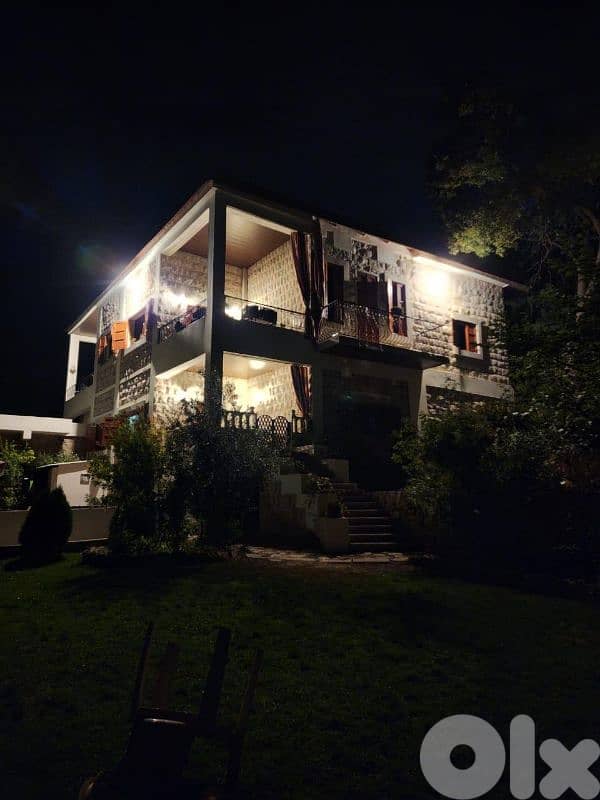 RWB136RR - Villa for sale in Sir al Danniyeh - Tripoli 0