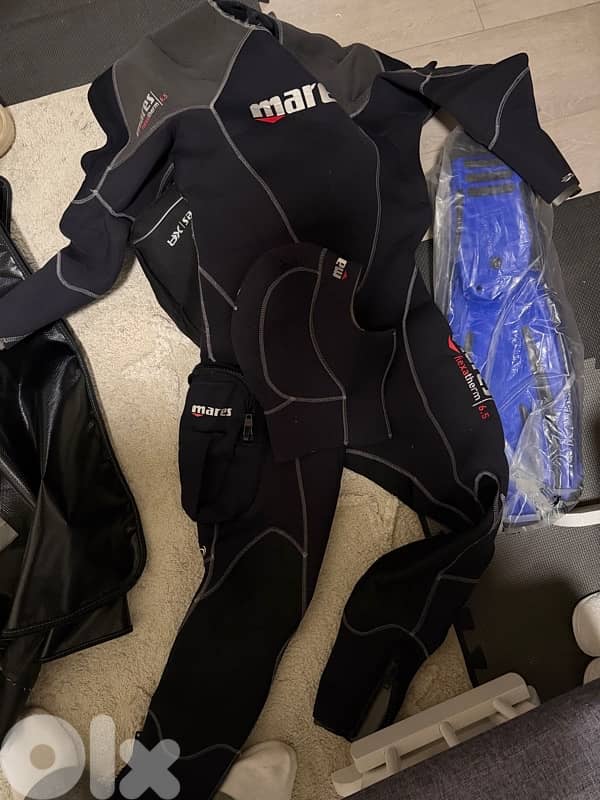 full luxury diving bag equipment 4