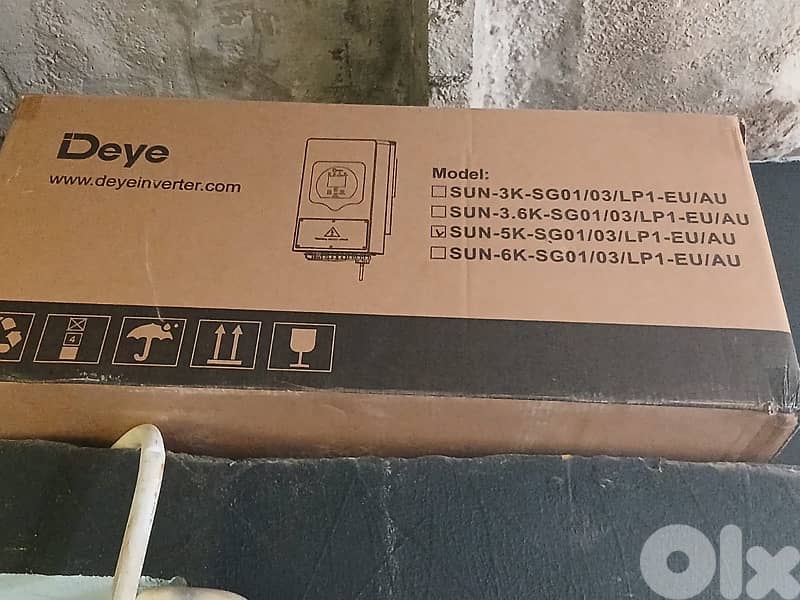 Deye 5kW Hybrid Solar Inverter + 10kWh LiFePO4 Battery Kit 3